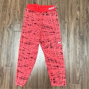 Nike Pro red cropped leggings abstract stripe detail super comfortable workout